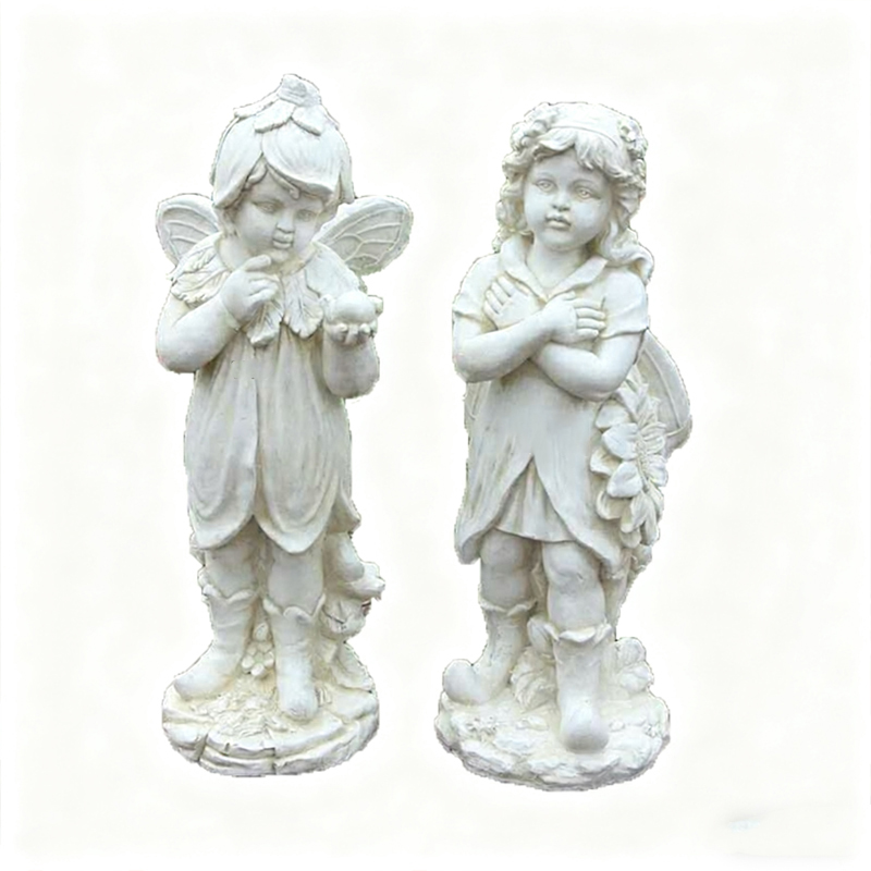 Mänsklig skulptur av glasfiber av en liten ängel